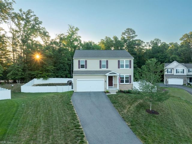 522 Collington CT, Williamsburg, VA 23188