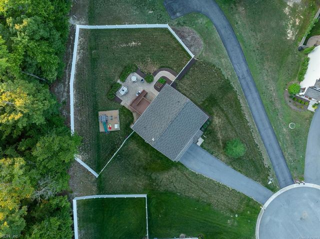 522 Collington CT, Williamsburg, VA 23188