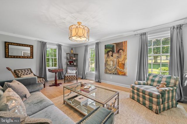 12 CHOWNING DR, Malvern, PA 19355