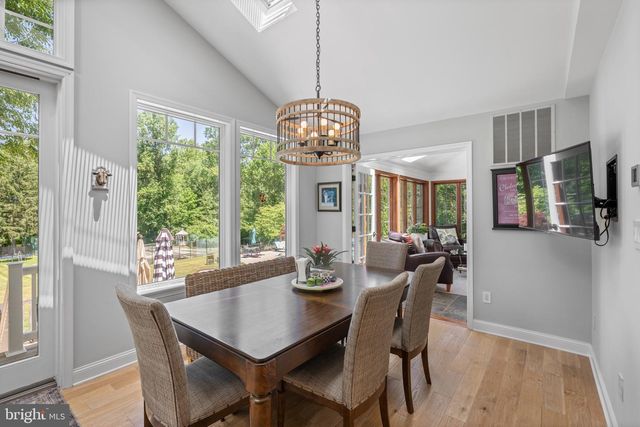 12 CHOWNING DR, Malvern, PA 19355