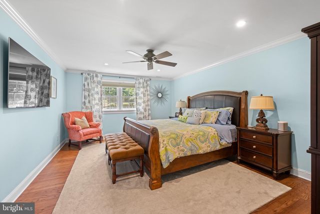 12 CHOWNING DR, Malvern, PA 19355