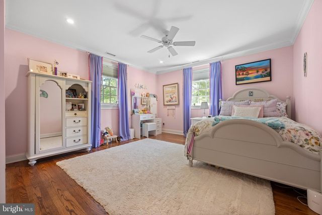 12 CHOWNING DR, Malvern, PA 19355