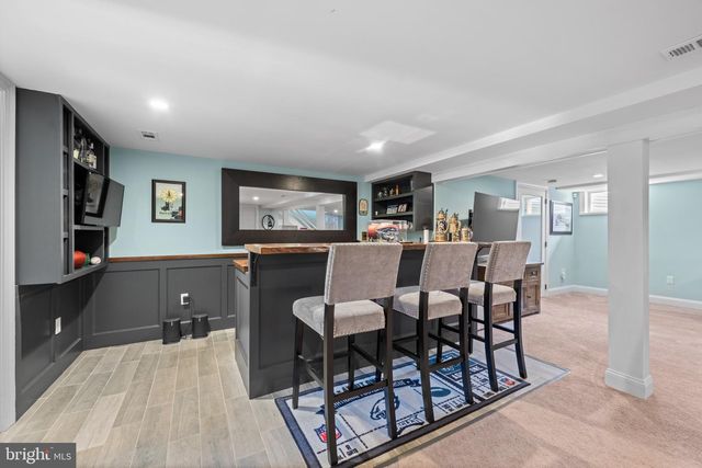 12 CHOWNING DR, Malvern, PA 19355