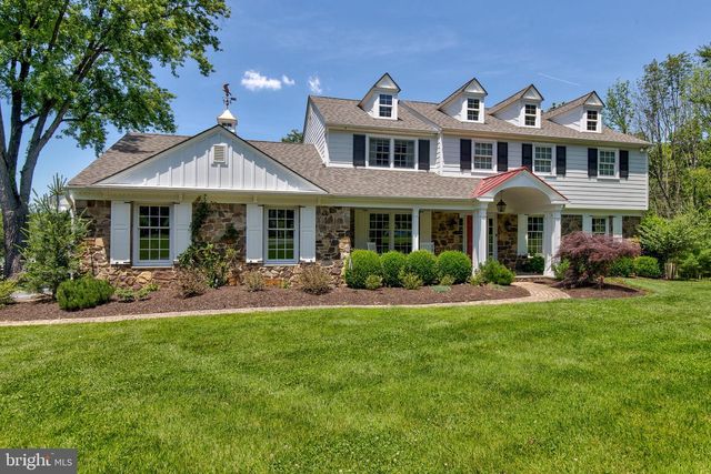 12 CHOWNING DR, Malvern, PA 19355