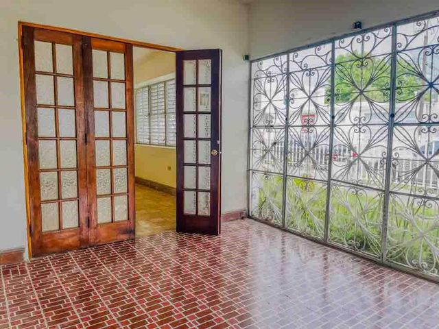 214 Los Flamboyanes HYDE PARK, San Juan, PR 00927