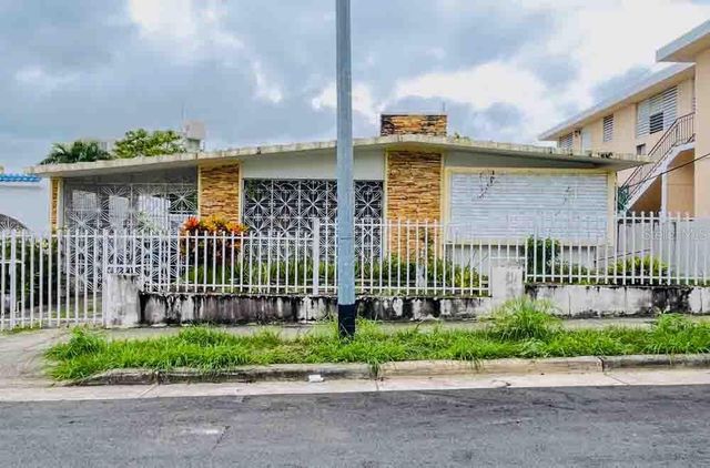 214 Los Flamboyanes HYDE PARK, San Juan, PR 00927