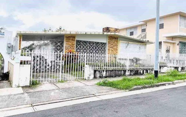 214 Los Flamboyanes HYDE PARK, San Juan, PR 00927