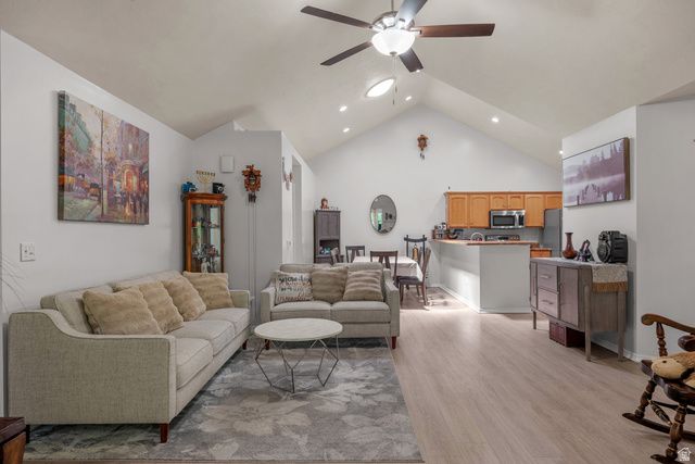 2101 W ABBEY VIEW RD, West Jordan, UT 84088