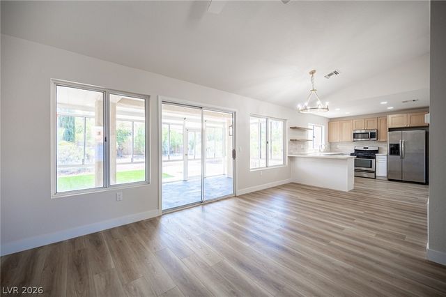 9009 Signal Terrace Drive, Las Vegas, NV 89134