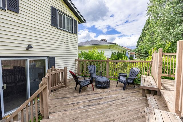 6 Rocklea Drive, Gates, NY 14624