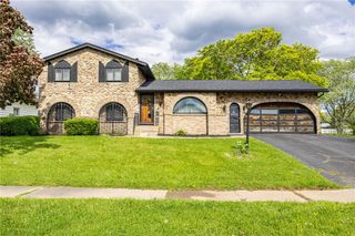 6 Rocklea Drive, Gates, NY 14624