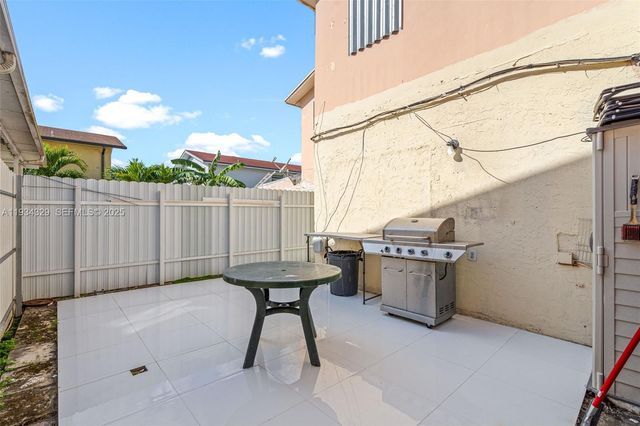 5888 W 25th Ct 5, Hialeah, FL 33016