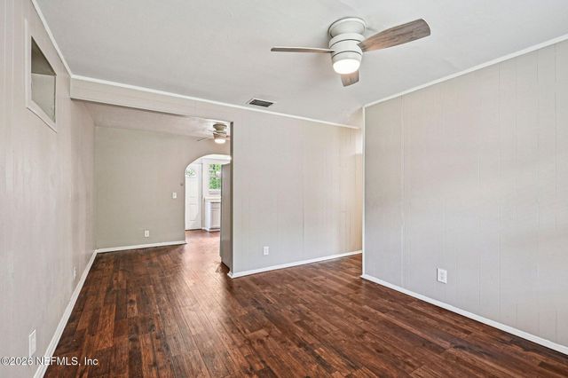 5609 EARTHA Drive, Jacksonville, FL 32209