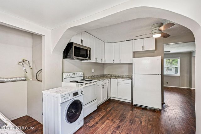 5609 EARTHA Drive, Jacksonville, FL 32209