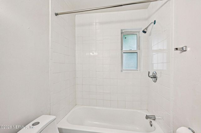 5609 EARTHA Drive, Jacksonville, FL 32209