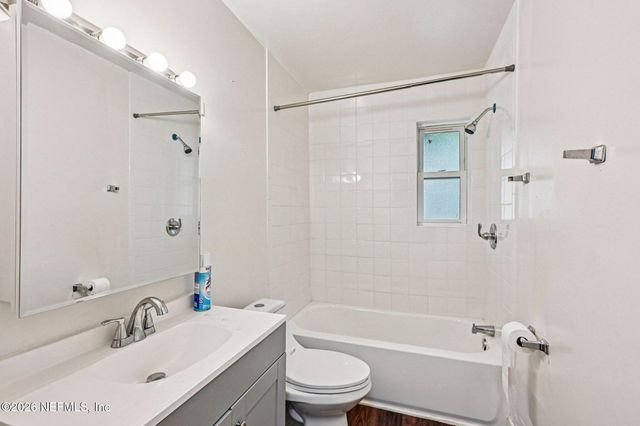 5609 EARTHA Drive, Jacksonville, FL 32209