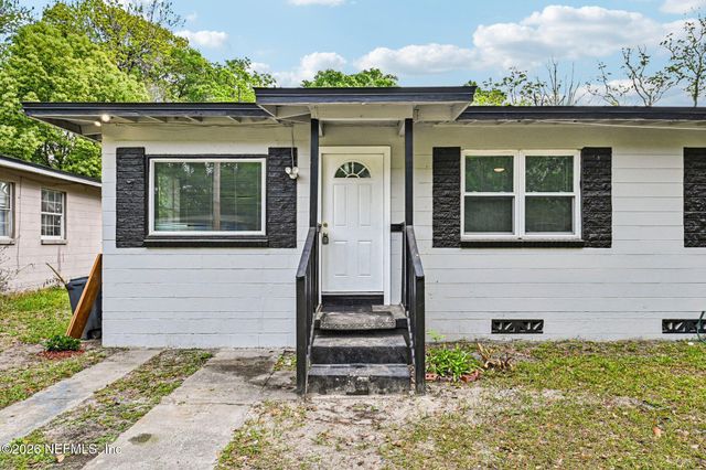 5609 EARTHA Drive, Jacksonville, FL 32209