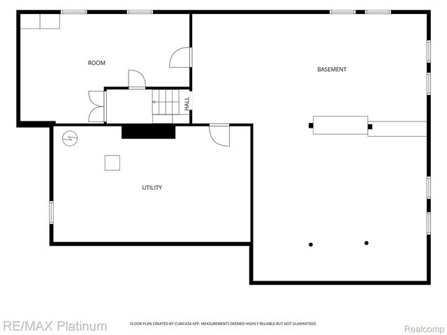 640 N Adelaide Street, Fenton, MI 48430