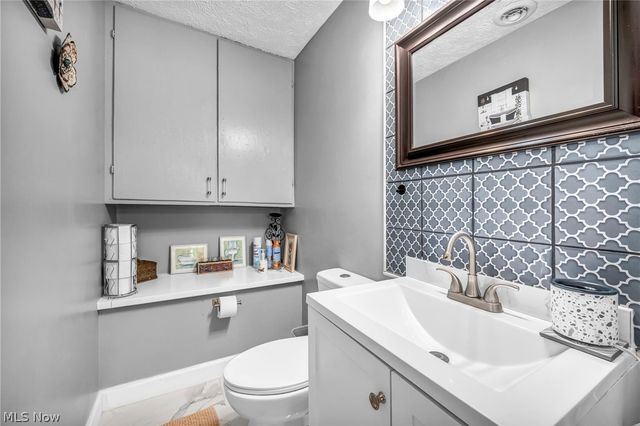 4885 Lynncrest Street SW, Canton, OH 44706