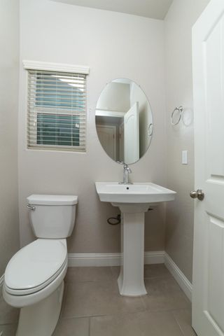 6026 E Fedora Avenue, Fresno, CA 93727