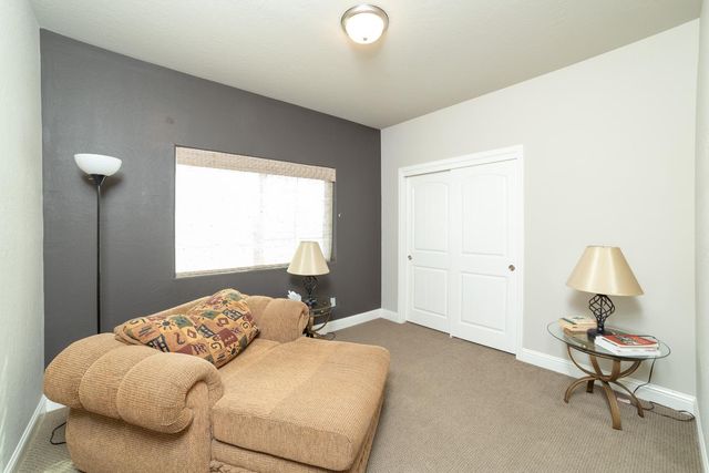 6026 E Fedora Avenue, Fresno, CA 93727