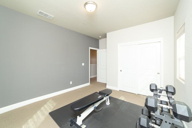 6026 E Fedora Avenue, Fresno, CA 93727