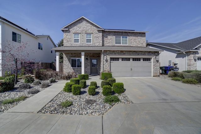 6026 E Fedora Avenue, Fresno, CA 93727