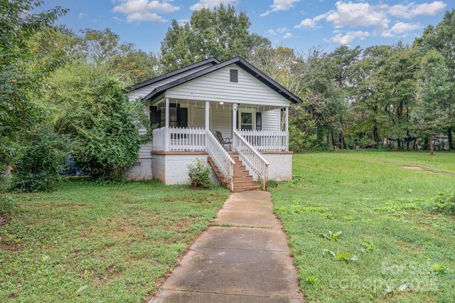 1716 Younger Avenue, Statesville, NC 28677