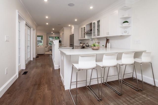 20 Sherman St. 20, Needham, MA 02494