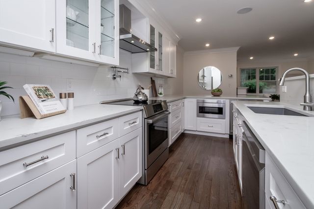 20 Sherman St. 20, Needham, MA 02494
