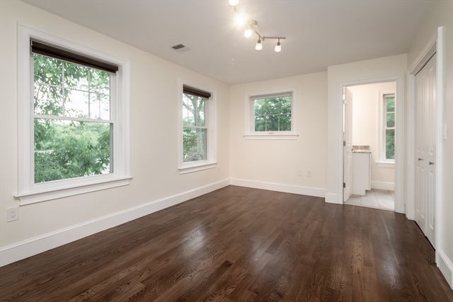 20 Sherman St. 20, Needham, MA 02494
