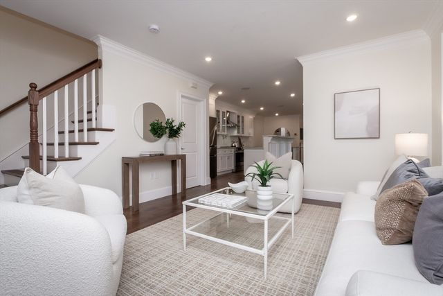 20 Sherman St. 20, Needham, MA 02494
