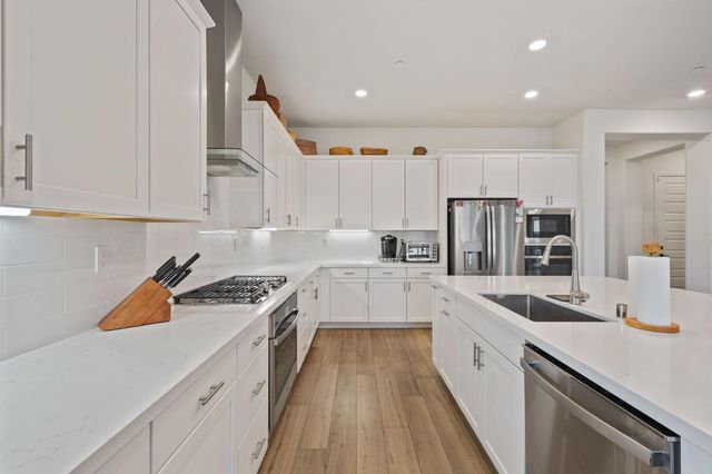 4721 Trumpet Lily Way, Roseville, CA 95747