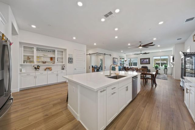 4721 Trumpet Lily Way, Roseville, CA 95747
