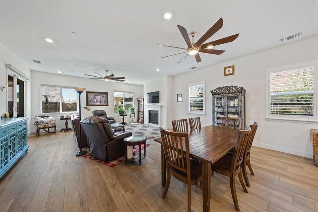 4721 Trumpet Lily Way, Roseville, CA 95747