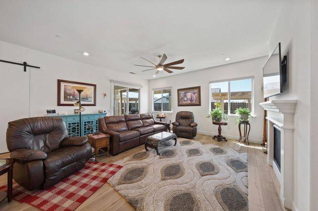 4721 Trumpet Lily Way, Roseville, CA 95747