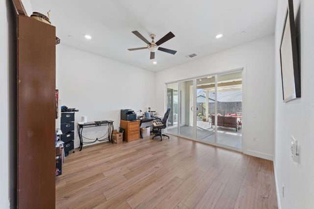 4721 Trumpet Lily Way, Roseville, CA 95747