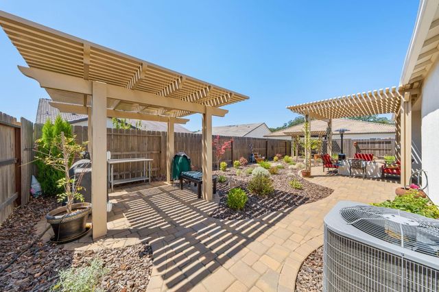 4721 Trumpet Lily Way, Roseville, CA 95747