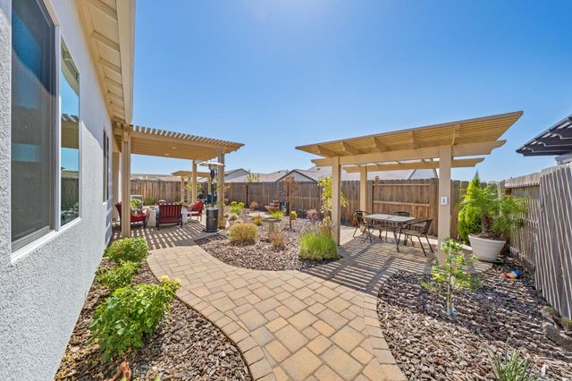 4721 Trumpet Lily Way, Roseville, CA 95747