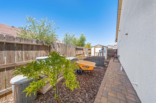 4721 Trumpet Lily Way, Roseville, CA 95747