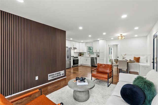 4027 Lindsey Drive, Decatur, GA 30035