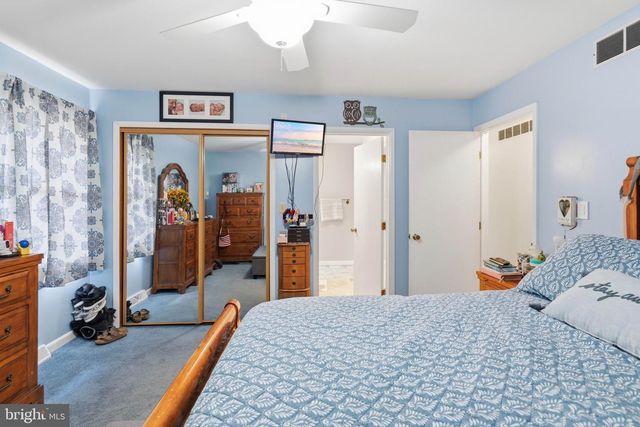 703 E BUTLER AVE, Vineland, NJ 08361