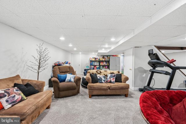 703 E BUTLER AVE, Vineland, NJ 08361