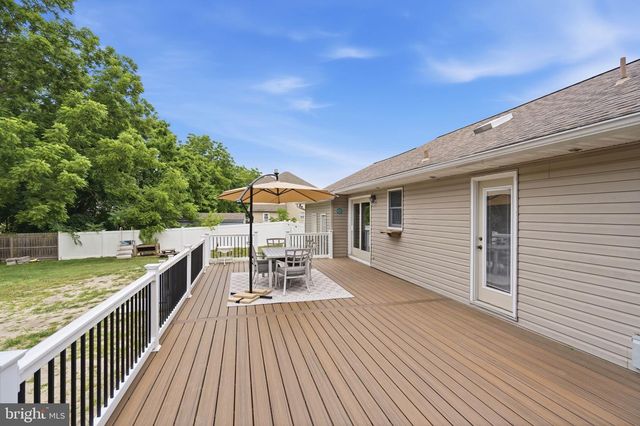 703 E BUTLER AVE, Vineland, NJ 08361