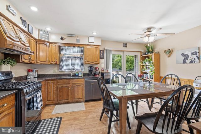 703 E BUTLER AVE, Vineland, NJ 08361