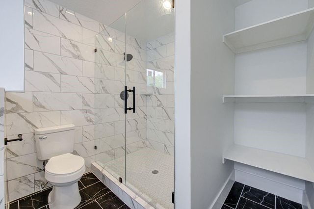 19403 Lake Hollow Lane, Houston, TX 77084