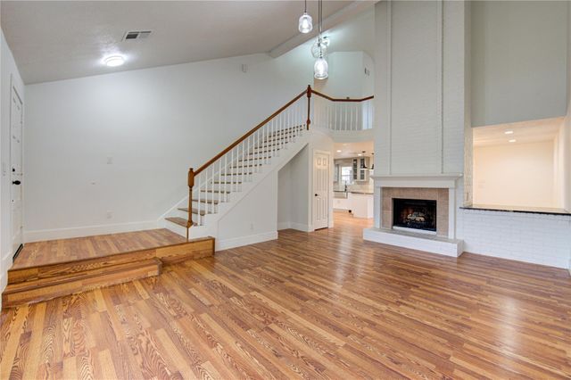 19403 Lake Hollow Lane, Houston, TX 77084