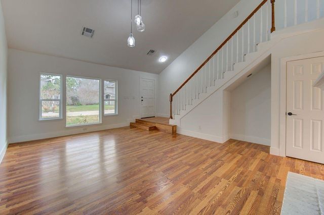 19403 Lake Hollow Lane, Houston, TX 77084