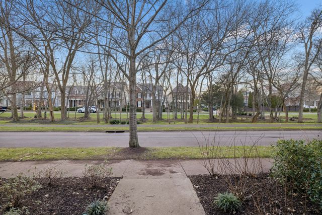 102 Pearl St, Franklin, TN 37064