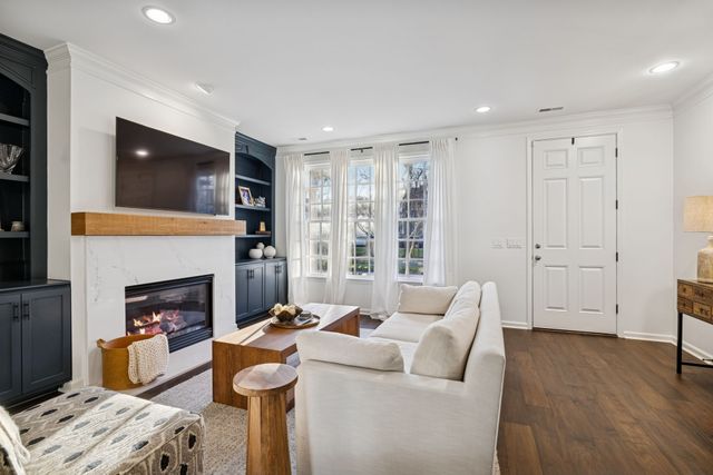 102 Pearl St, Franklin, TN 37064